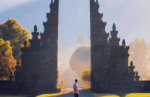 Handara Gate